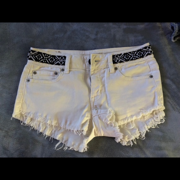 2- American Eagle stretch mid rise shorts - Picture 4 of 6